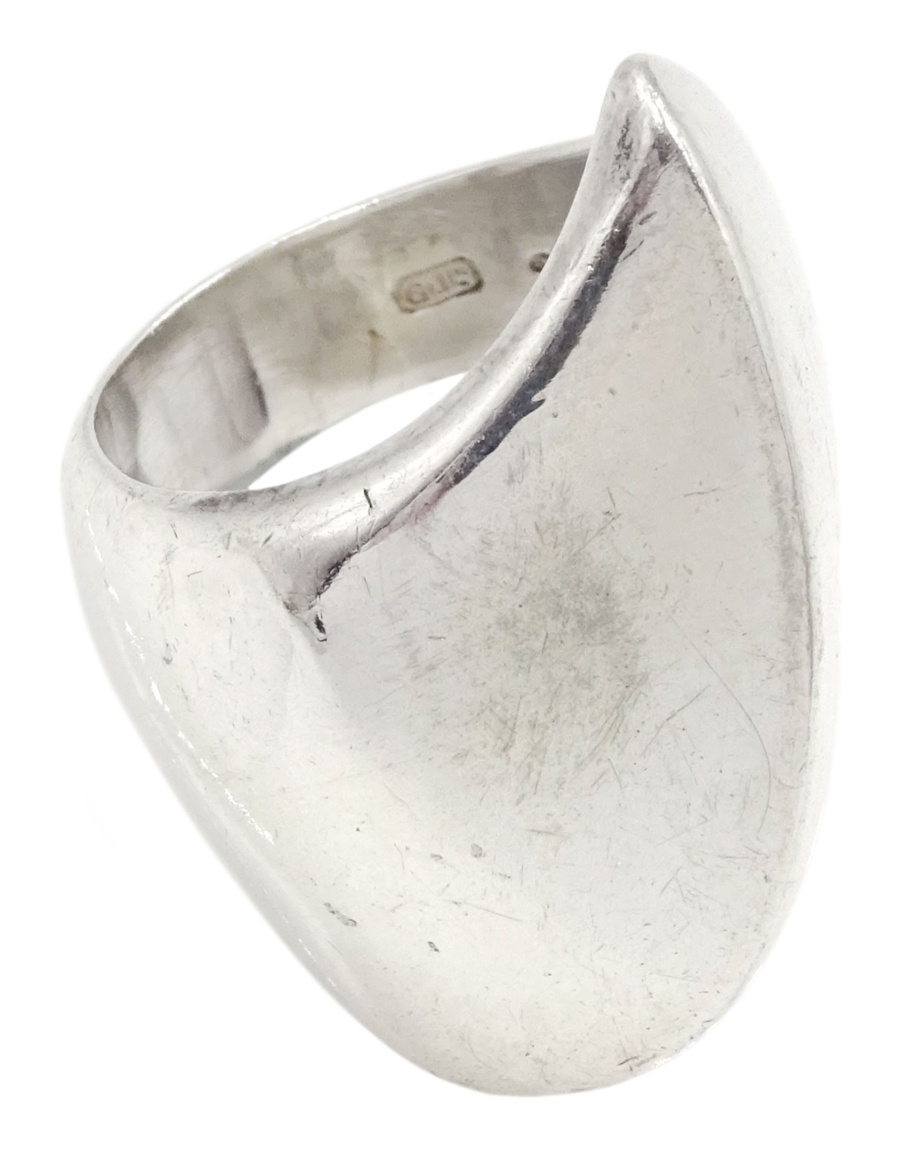 Georg Jensen silver modernist design ring designed by Nanna Ditzel, No. 91, London import mark 1973