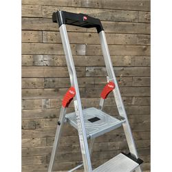 Hailo five rung step ladders