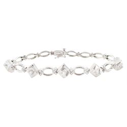 18ct white gold round brilliant cut diamond fancy link bracelet, hallmarked, total diamond...