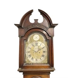 Late 18th century - 8-day Scottish mahogany longcase clock, with a broken arch pediment and blind fretwork beneath,  break arch hood door with attached pilasters and brass capitals,  trunk with a long door and break-arch top, rectangular plinth raised on plain bracket feet, brass dial with a matted dial centre, cast spandrels, pierced steel hands, recessed silvered seconds dial and square date aperture,  the names of John Law of Beith & Robert Thomson of Borrowstonnes (Bo'ness)  engraved separately on a silvered boss and cartouche ring in the dial arch, dial pinned directly to a rack striking two train weight driven movement, striking the hours on a bell. With weights and pendulum.


