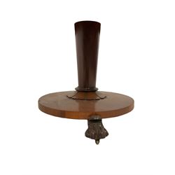 Victorian mahogany breakfast table, circular top with moulded edge, on a tapering pedestal with shaped collar on circular base, raised on three large paw feet