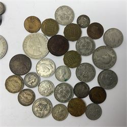 Approximately 135 grams of Great British pre 1947 silver coins, small number of pre 1920 silver threepence pieces, Australia 1935 Centenary florin token, pre-decimal pennies and other coinage