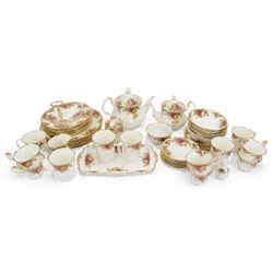 Royal Albert Old Country Roses pattern dinner and tea wares, comprising six dinner plates,...