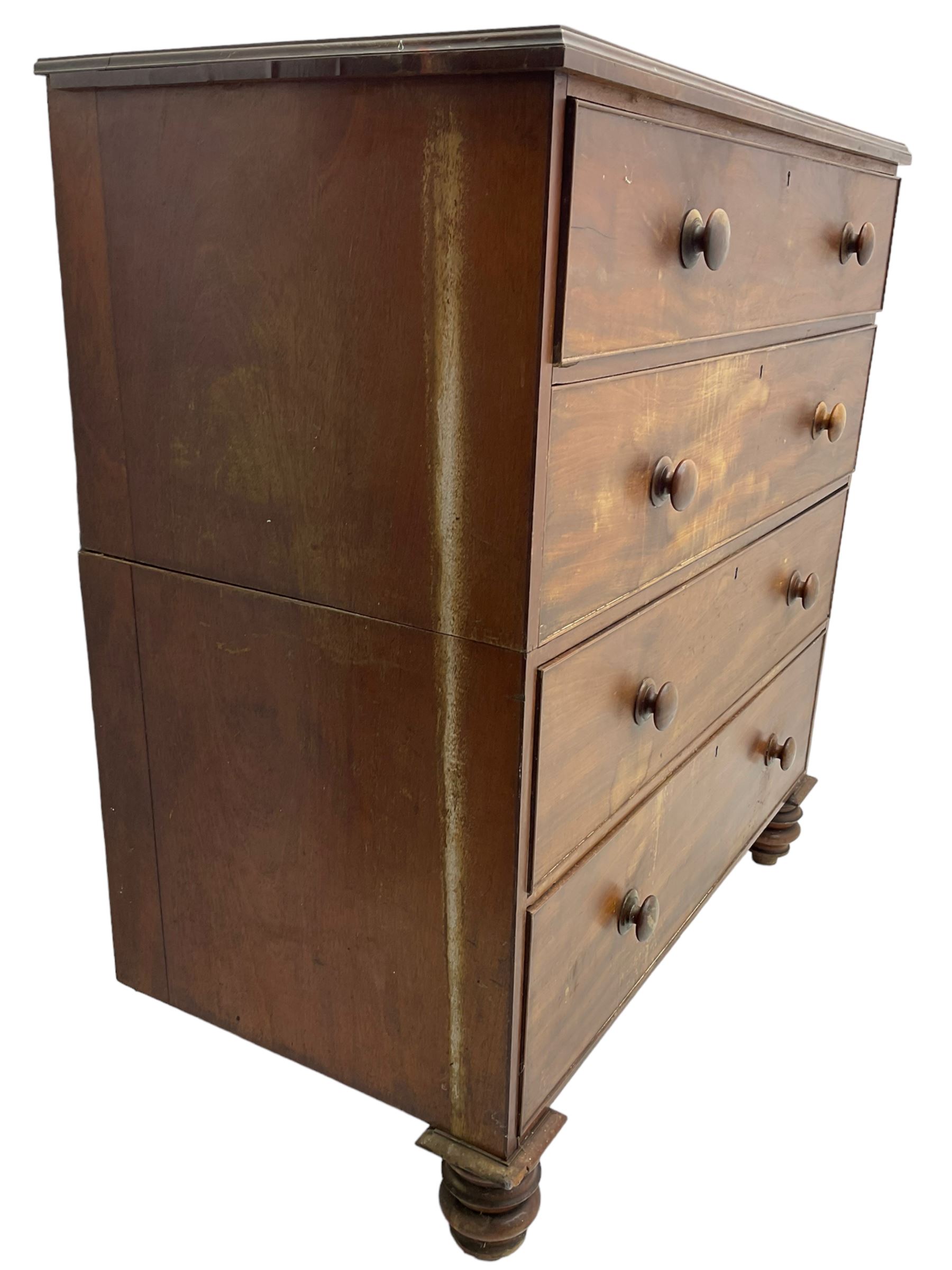 Victorian mahogany straight-front split chest, moulded rectangular top over four graduating cock-beaded drawers, on turned feet 