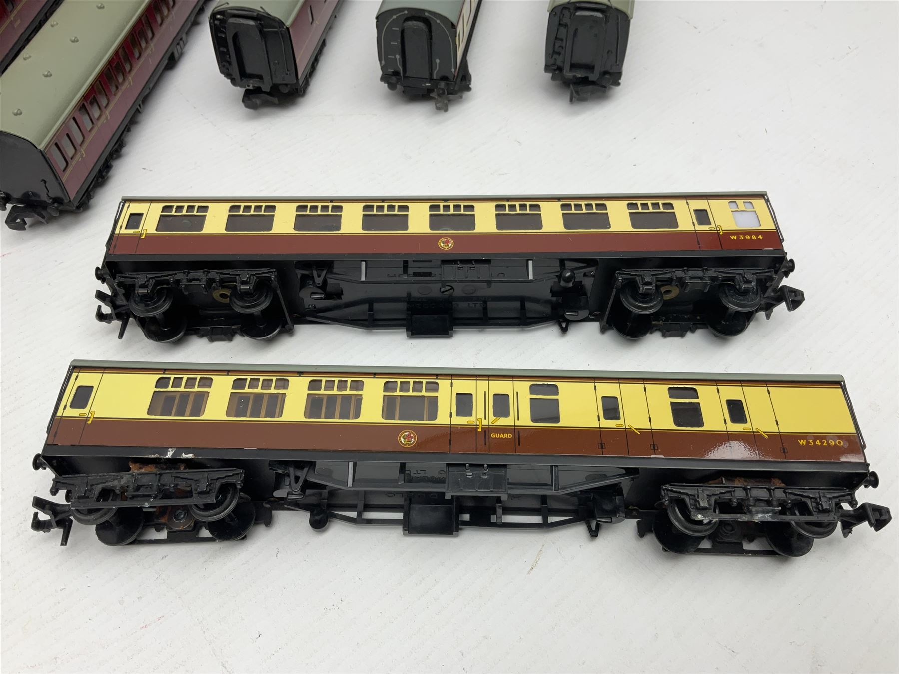 Hornby Dublo - ten passenger coaches including BR Mk.I Suburban Stock, BR Mk.I Passenger Coaches and All Brake and Stanier Stock; all unboxed (10)