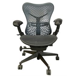 Herman Miller ergonomic swivel office desk chair