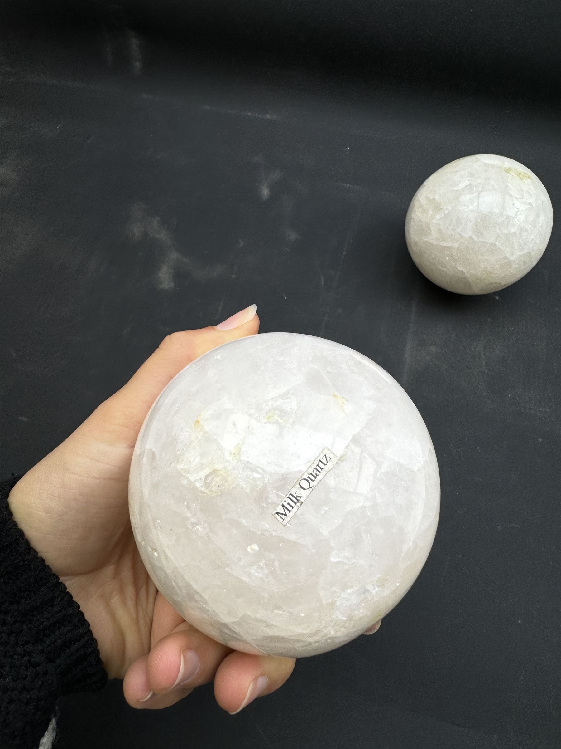 Pair of milk calcite spheres, D10cm 