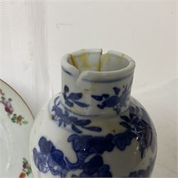 Collection of 19th century and later Chinese ceramics, to include Chinese export porcelain mug, with polychrome floral decoration, blue and white vase, of squat baluster form with cover, etc