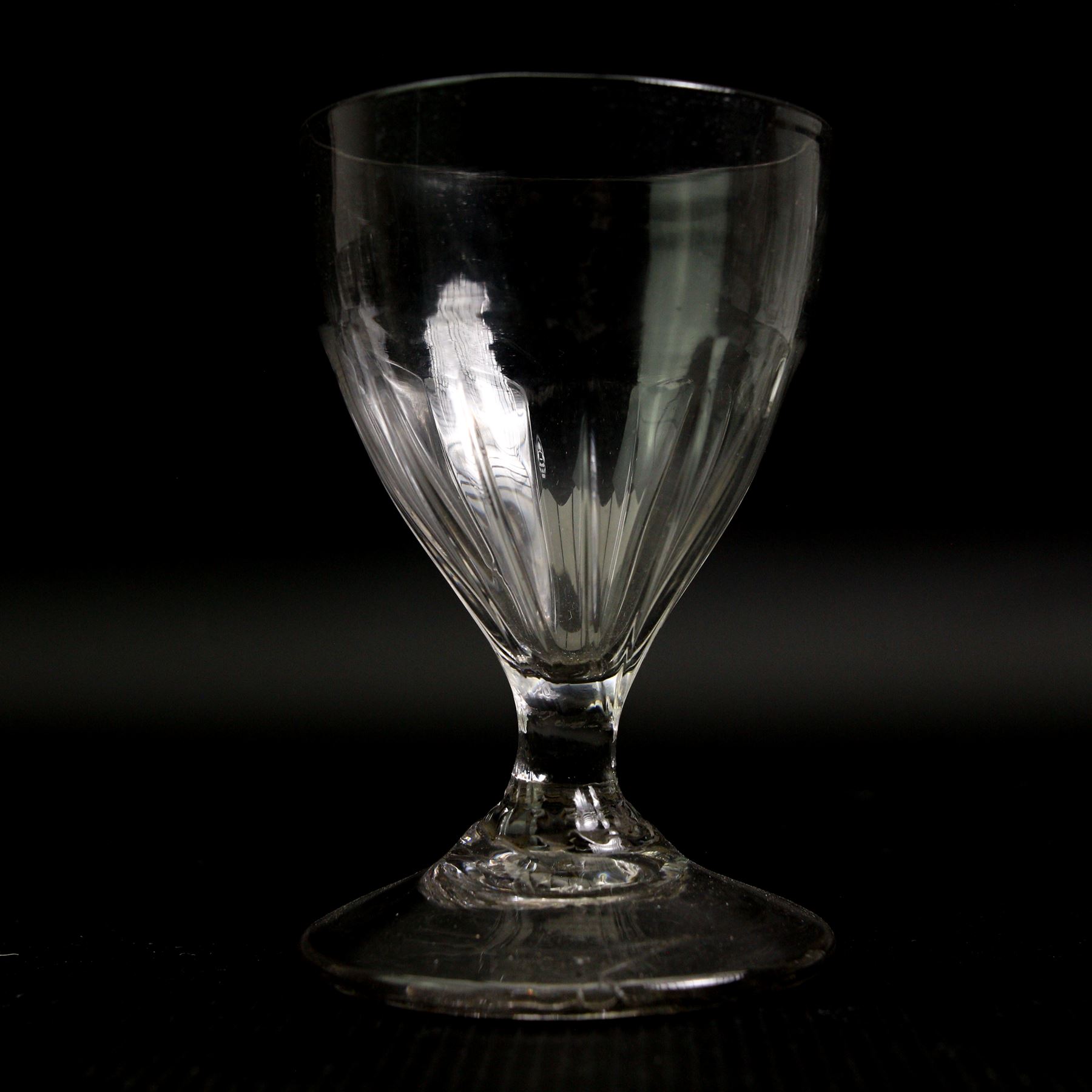 18th century cordial glass on air twist stem, another with plain stem and folded foot, two 19th century rummers and other 18th and 19th century glasses (13)