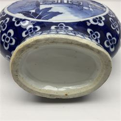 Chinese blue and white moon flask vase, the central panel depicting figures, bordered by floral decoration, with lizard handles to each shoulder, upon an oval foot, H25cm