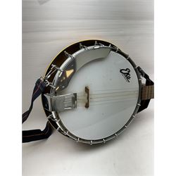 Eko four string guitar banjo, L97cm