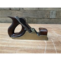 9.5” rosewood infill plane brass sides, steed sole and steel blade - THIS LOT IS TO BE COLLECTED BY APPOINTMENT FROM DUGGLEBY STORAGE, GREAT HILL, EASTFIELD, SCARBOROUGH, YO11 3TX