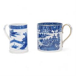 Early 19th century pearlware blue and white willow pattern tankard, possibly Swansea Potte...