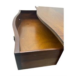 Georgian design mahogany serpentine chest, shaped banded top over four graduating cock-beaded drawers, on bracket feet 