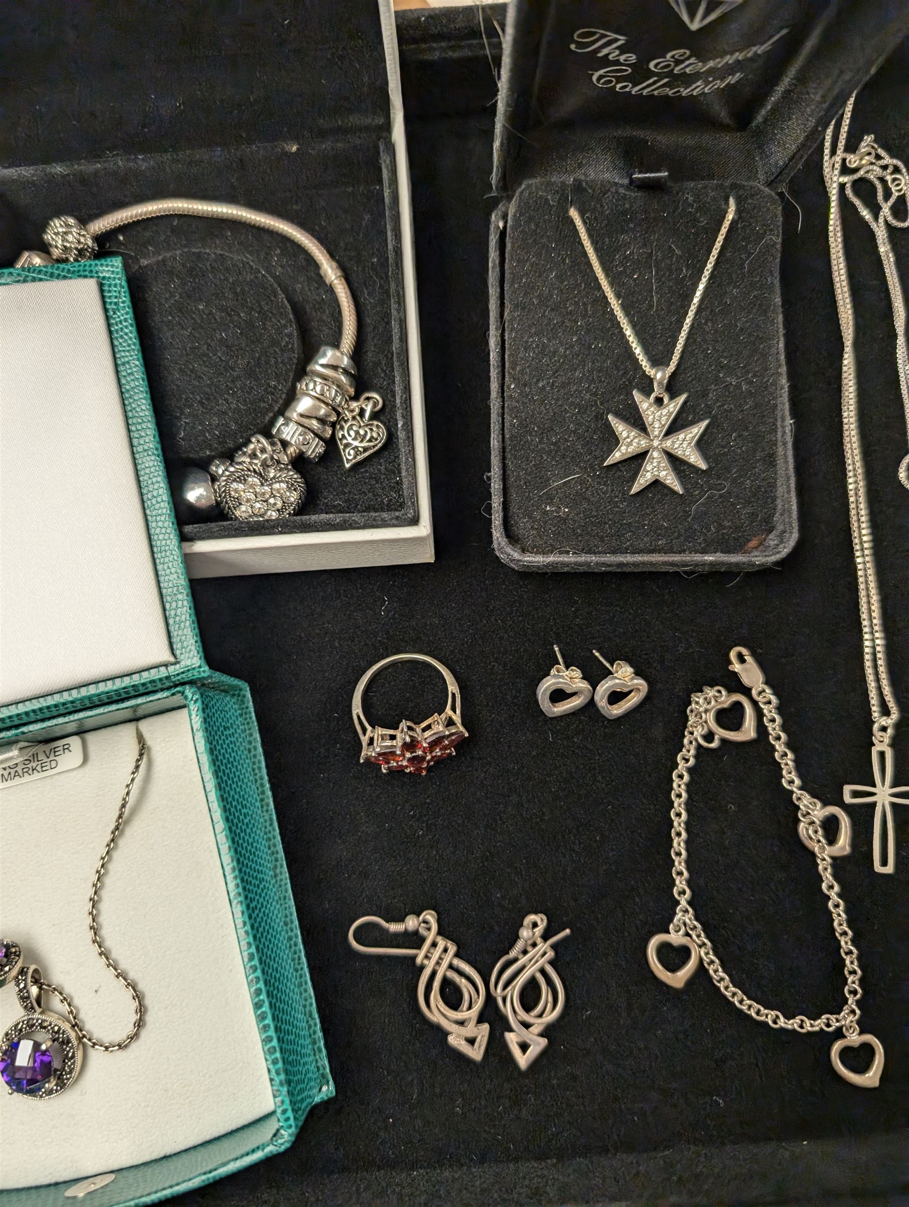 Silver jewellery, including garnet cluster ring, necklaces, etc, costume jewellery and some empty jewellery boxes 