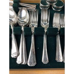 K. Bright Ltd cased canteen of silver plated cutlery, stamped K.B EPNS, in oak case, together with silver plated napkin rings etc