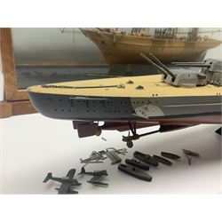 Cased scale built wooden model schooner 