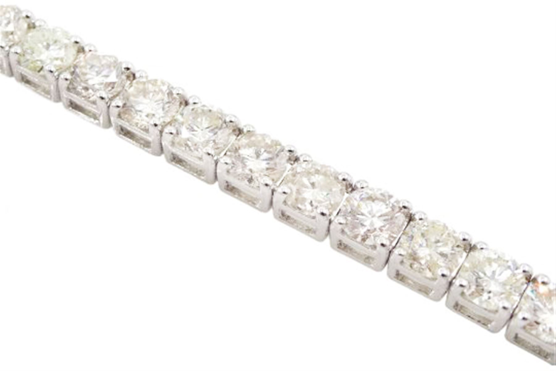 18ct white gold round brilliant cut diamond bracelet, stamped, total diamond weight approx 11.25 carat