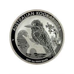 Nine Queen Elizabeth II Australia one ounce fine silver one dollar coins, including 2014 'Saltwater Crocodile', 2015 'Funnel Web Spider', 2018 'Kangaroo', 2020 '30th Anniversary Kookaburra' etc