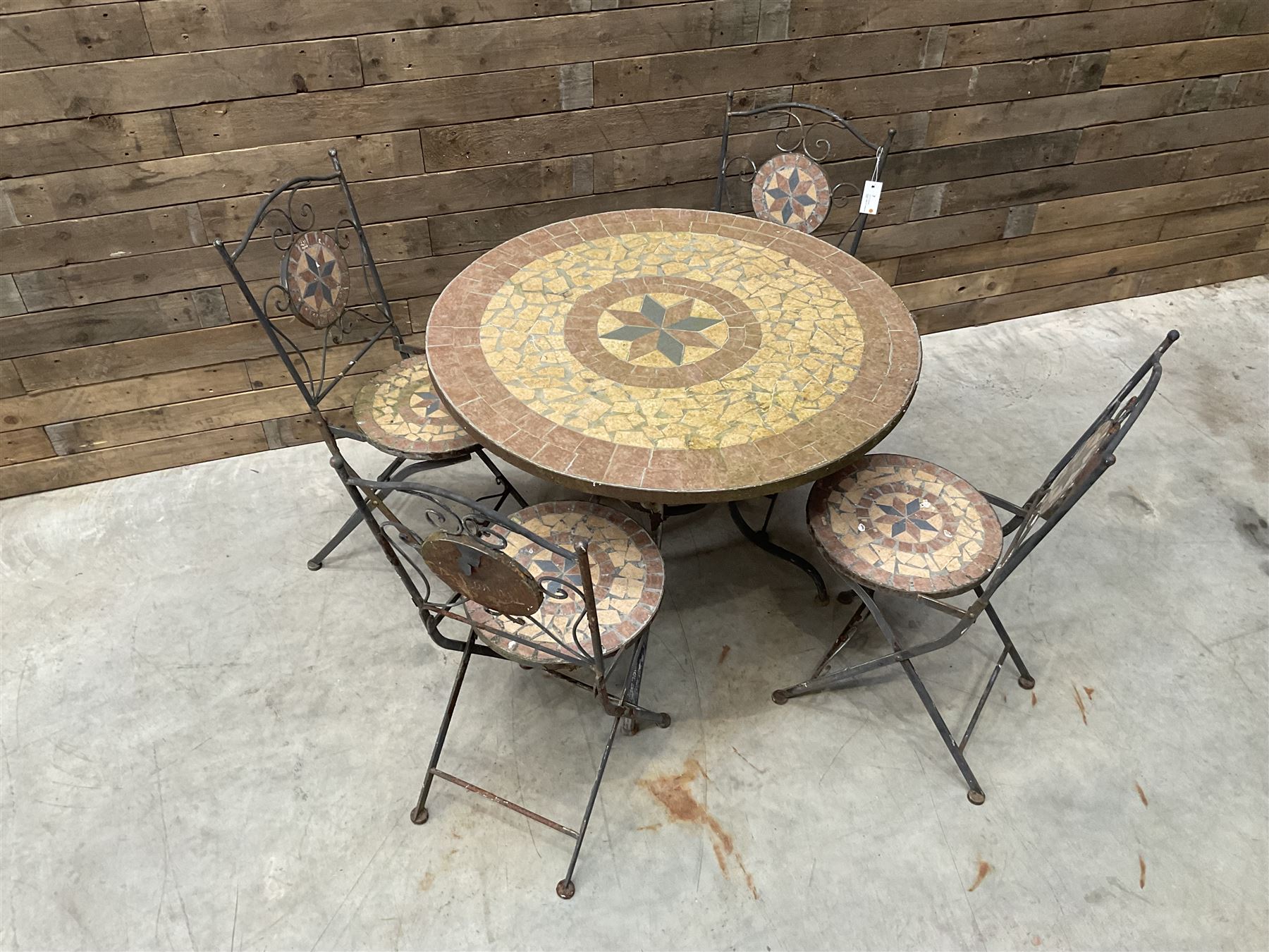 Mosaique circular garden table and four chairs