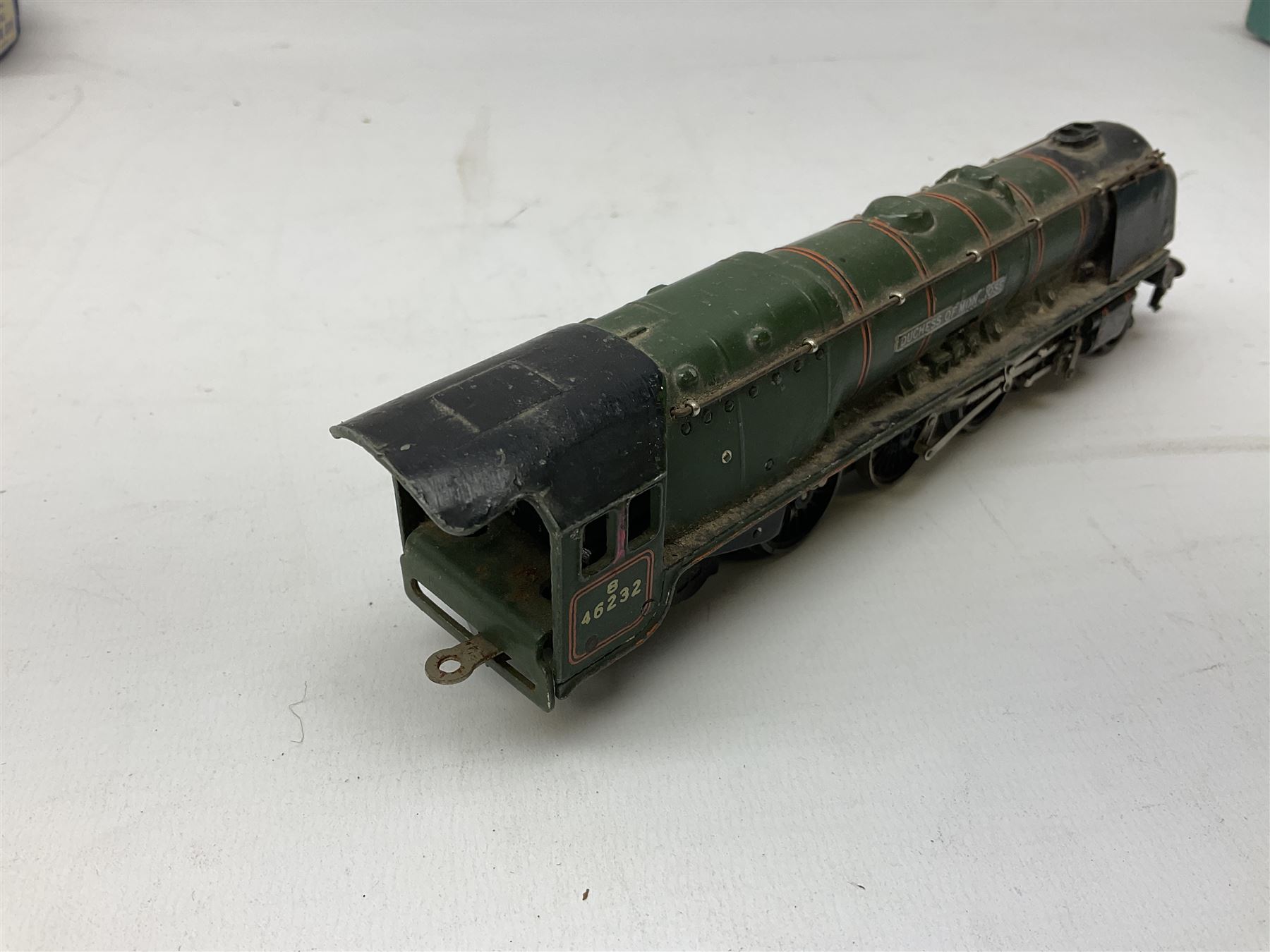 Hornby Dublo - three-rail Duchess Class 4-6-2 locomotive 'Duchess of Montrose' No.46232; unboxed with boxed tender; and Castle Class 4-6-0 locomotive 'Bristol Castle' No.7013; in box base only (3)