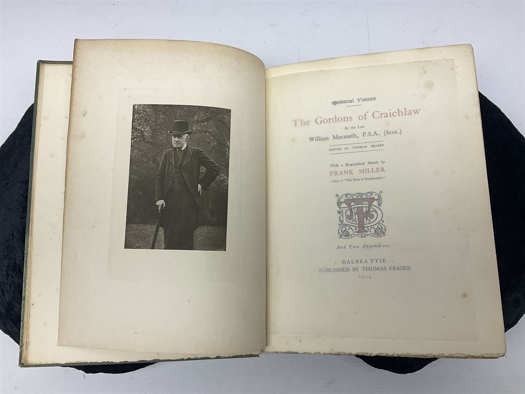 William Macmath; The Gordons of Craichlaw, Fraser, Asher & Co, Glasgow, 1924