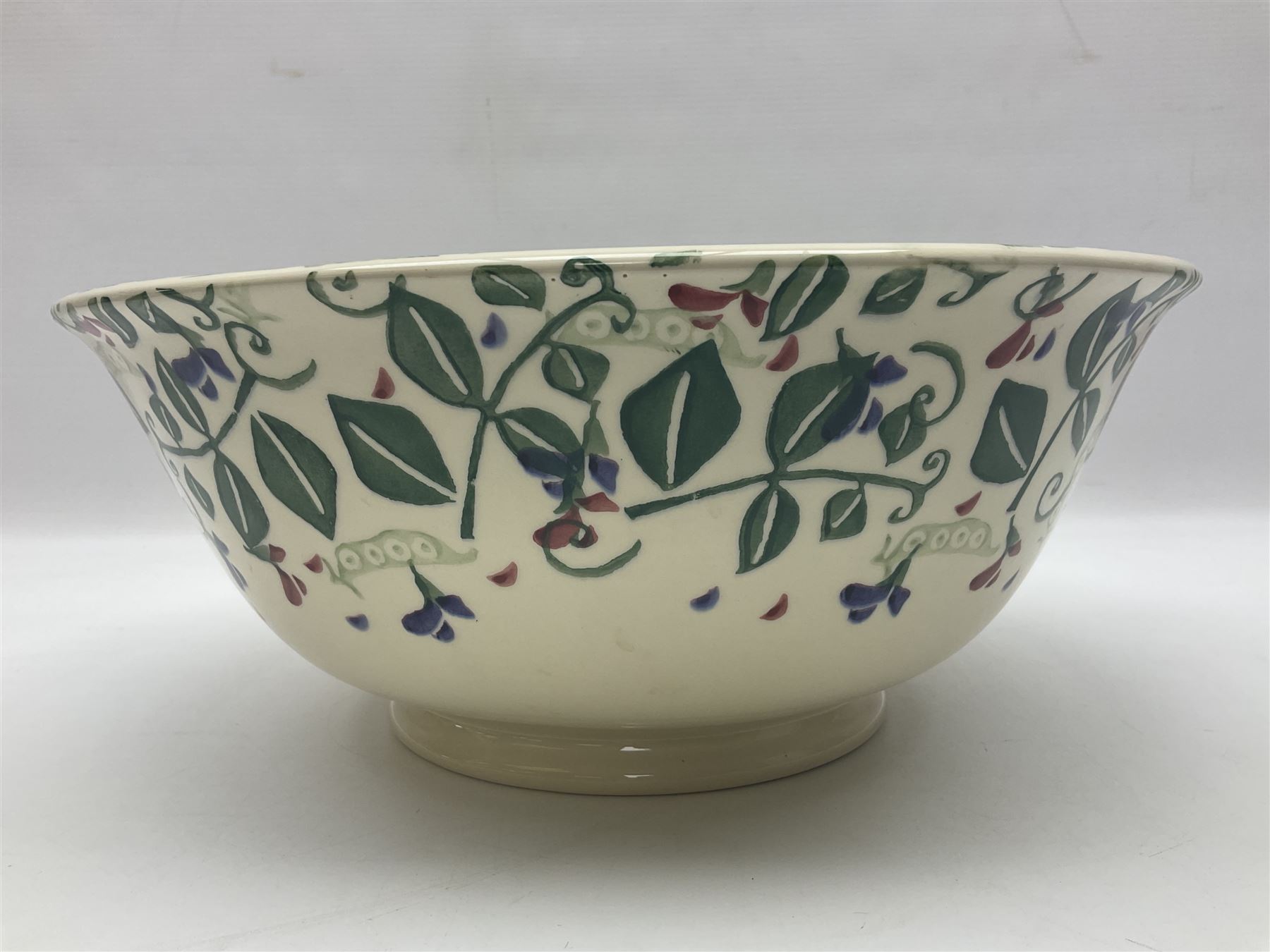 Emma Bridgewater ceramics in Sweet Pea pattern, comprising three cups and a large bowl,  bowl D31cm