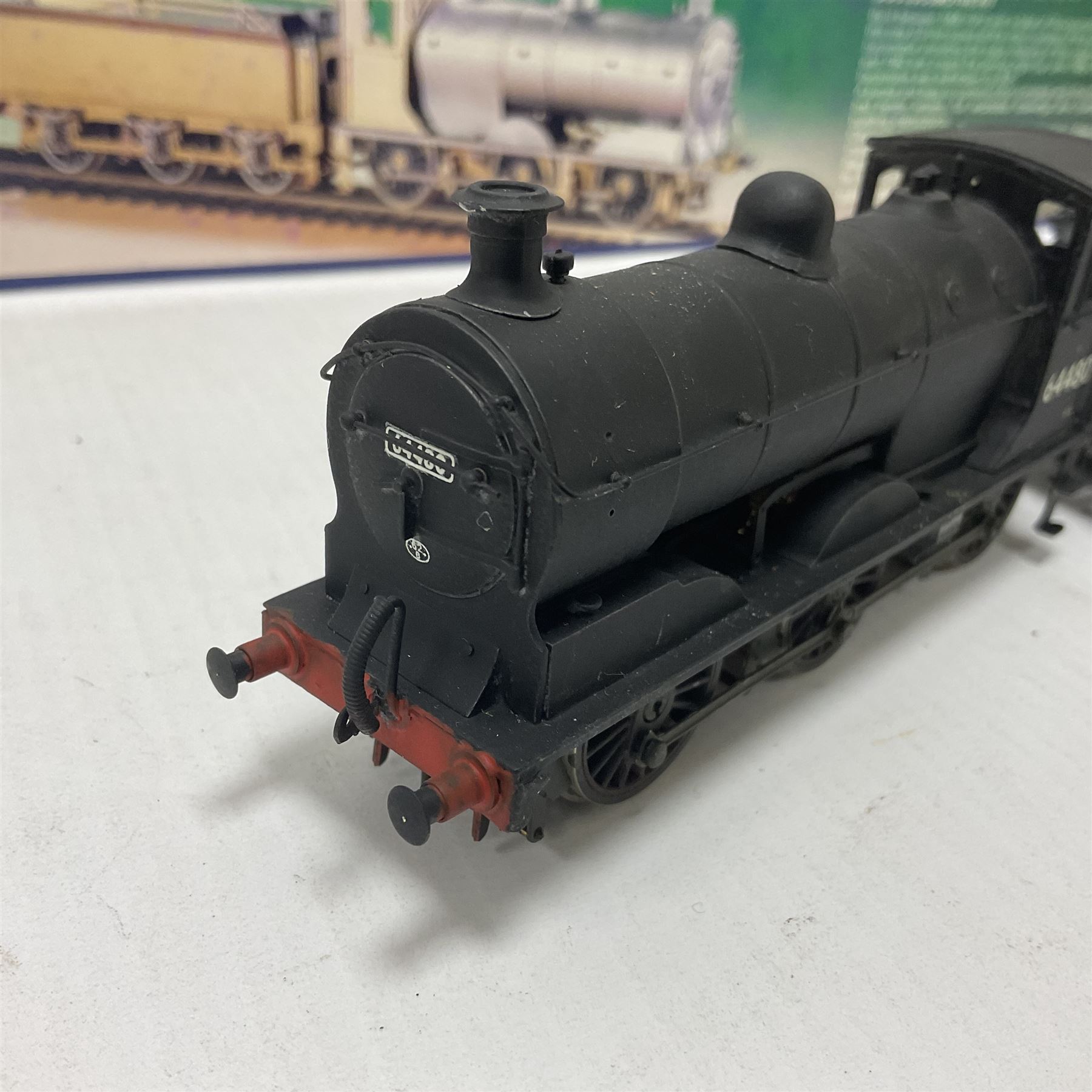 ‘00’ gauge - kit built NBR (Class B-Reid) LNER/BR J35/1/2/4/5 0-6-0 steam locomotive and tender no.64480, finished in BR black with DJH Models box; with further kit built Class J50 0-6-0T locomotive no.68936, finished in BR black (2)