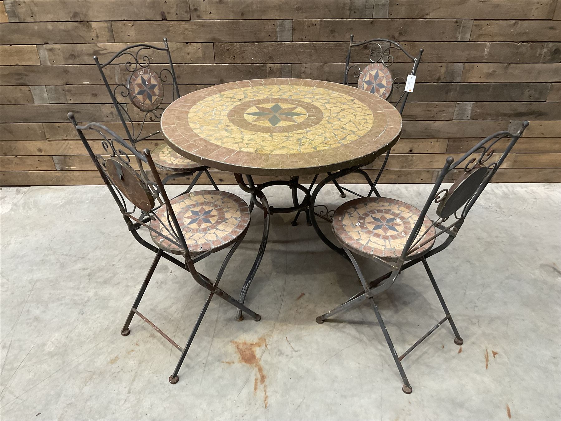 Mosaique circular garden table and four chairs