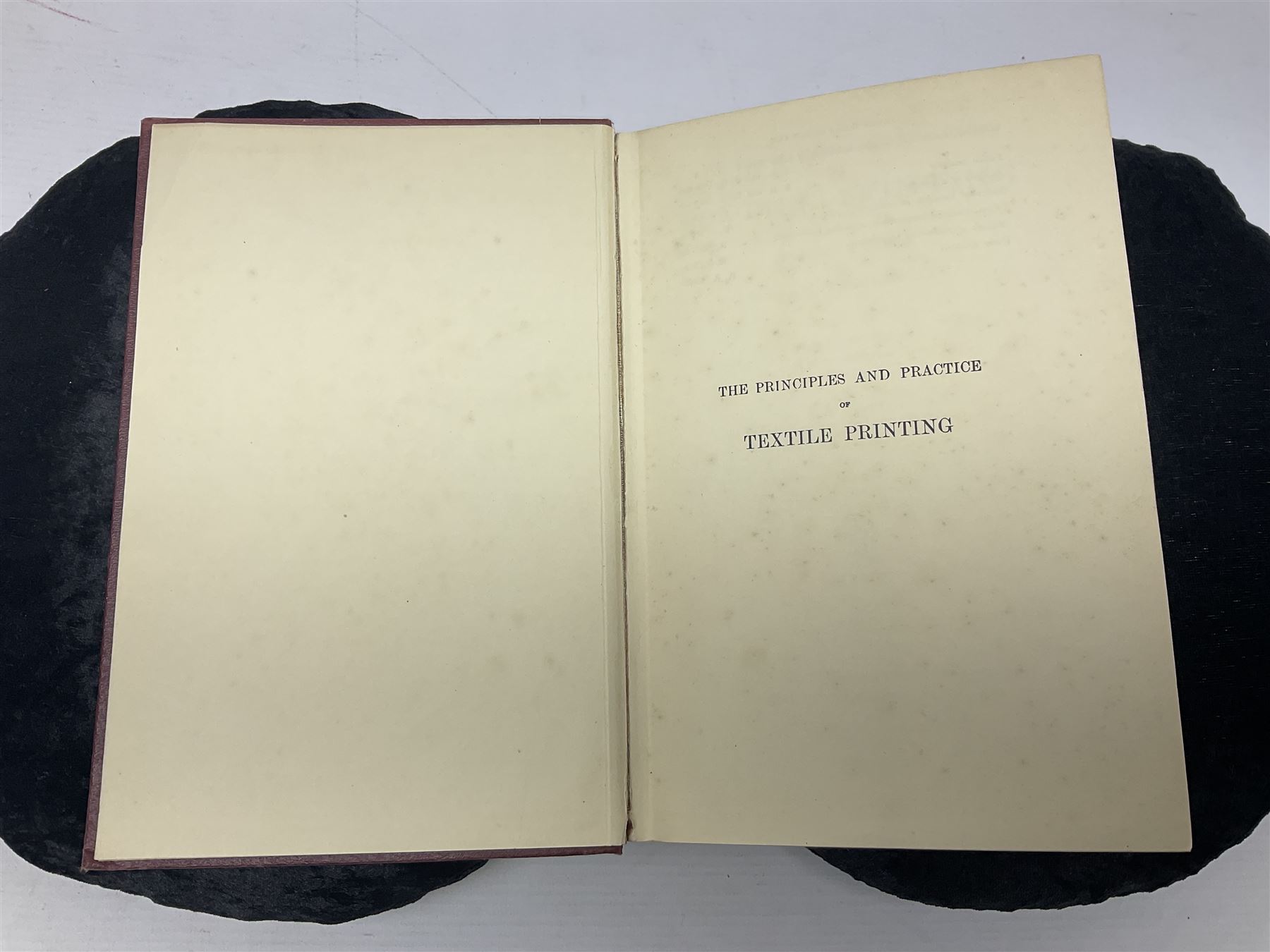 Edmund Knecht and James Best Fothergill; The Principle and Practice of Textile Printing, Charles Griffin & Company Limited, London fourth edition 1952 