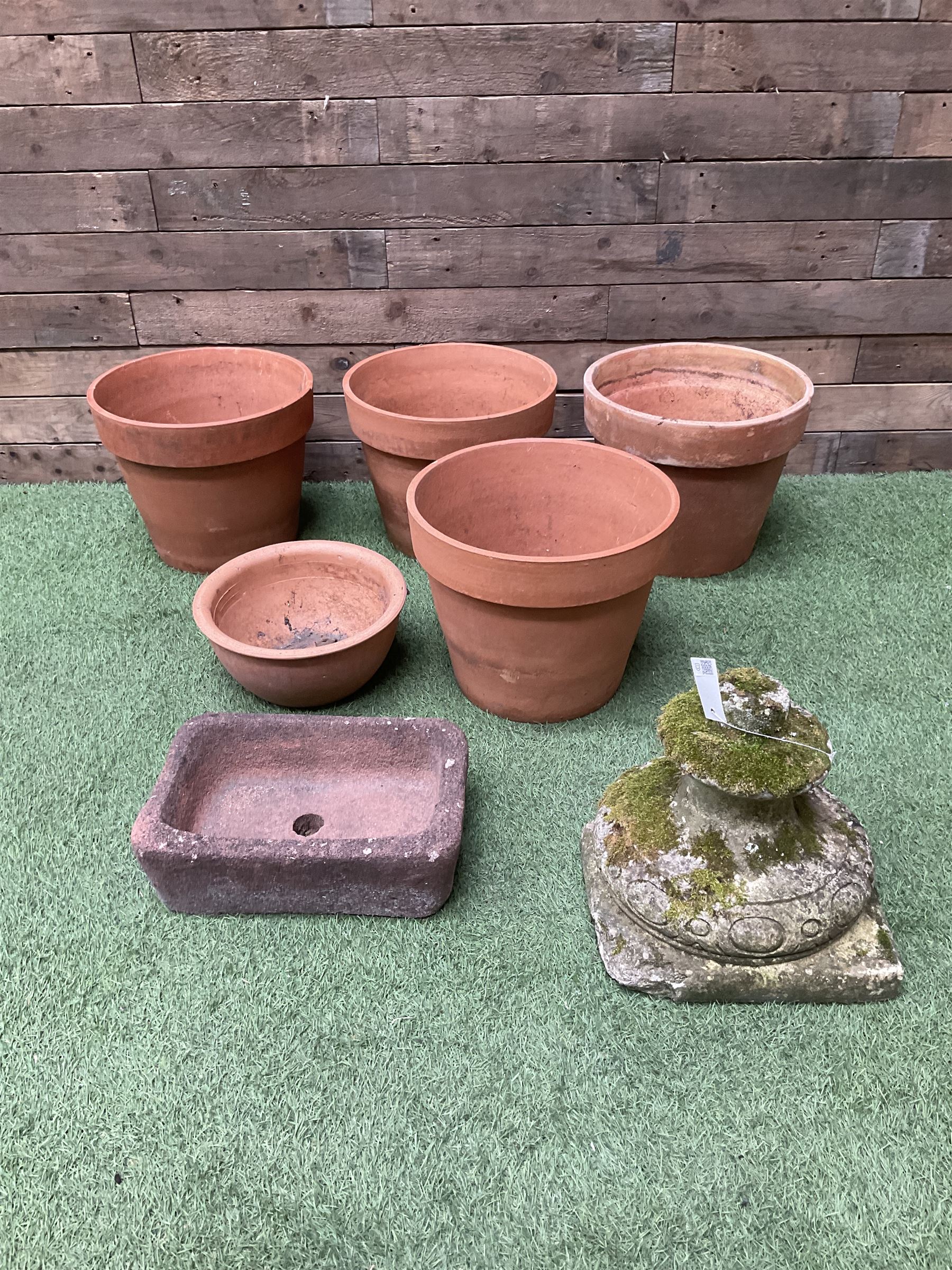 Set of five terracotta planters, small stone trough and urn plinth  - THIS LOT IS TO BE COLLECTED BY APPOINTMENT FROM DUGGLEBY STORAGE, GREAT HILL, EASTFIELD, SCARBOROUGH, YO11 3TX