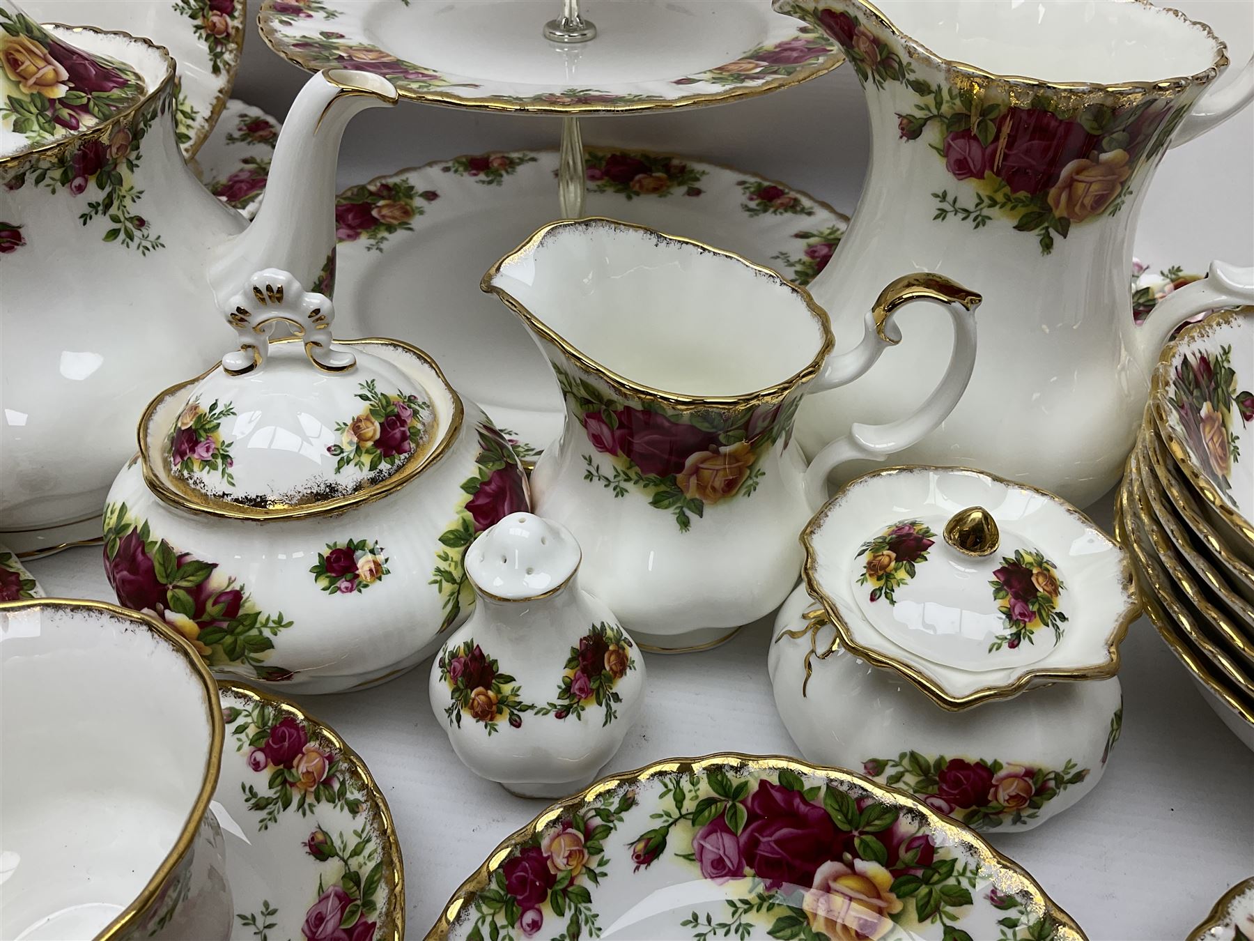 Royal Albert Old Country Roses pattern part tea service, to include teapot, water jug, six cups and saucers, covered sucrier, cake stand etc (39)