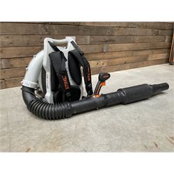 Stihl BR-500 petrol backpack leaf blower