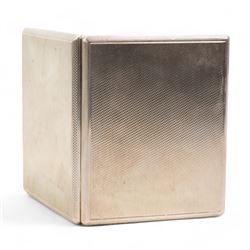 Engine turned silver cigarette case London 1946, plain silver cigarette case and a silver vesta case (3)