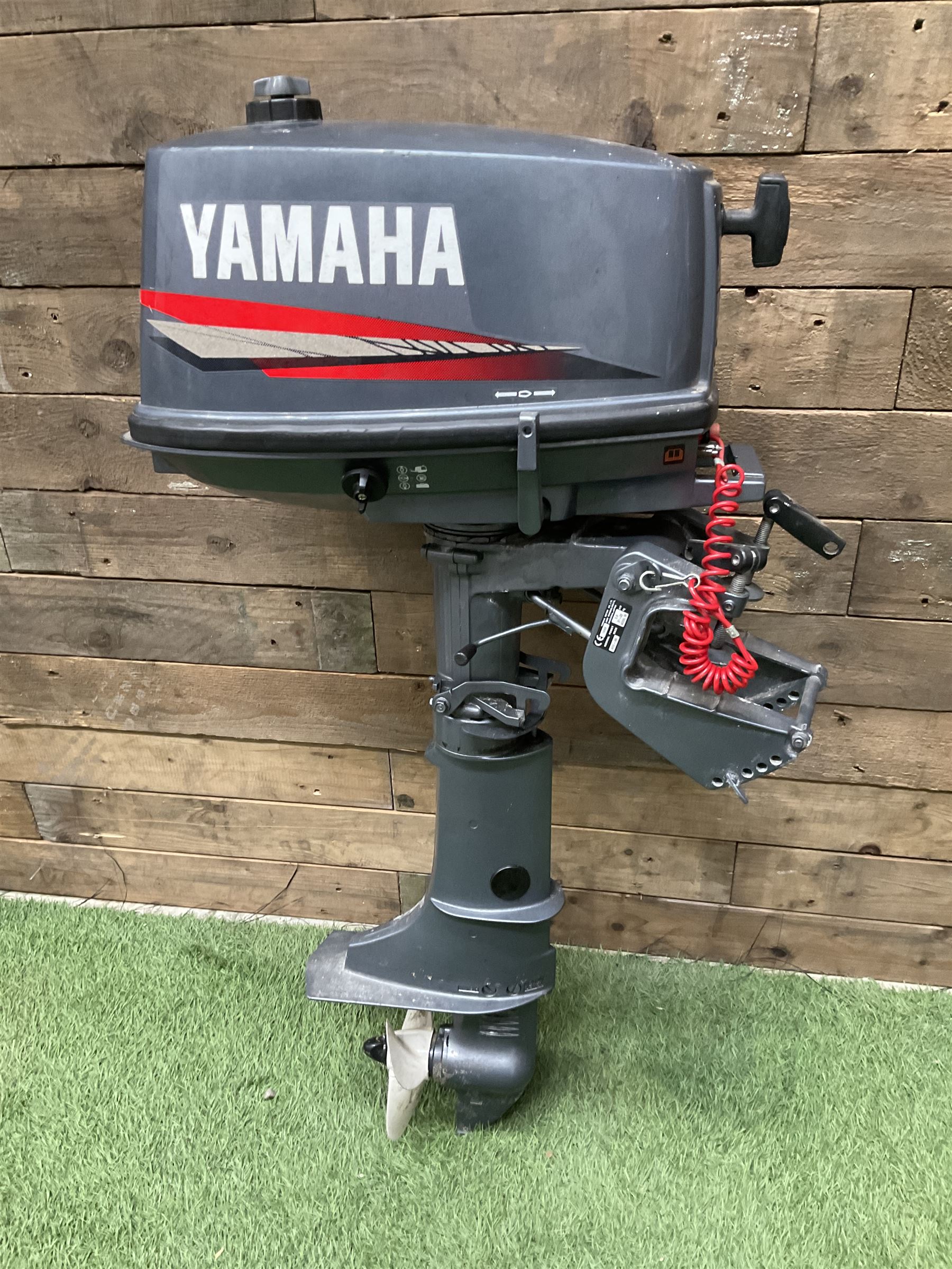 Yamaha 4 outboard motor