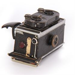 Early 20th century Rietzschel Kosmo-Clack stereo camera, with Rietzschel Doppel Anastigmat F:6.8 F=65mm lenses, serial nos. 91128 / 91127