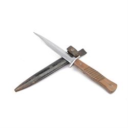  WWI Imperial German Army fighting knife with steel scabbard, blade L15cm