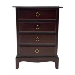 Stag Minstrel - pair of mahogany four drawer pedestal bedside lamp chests, on bracket feet