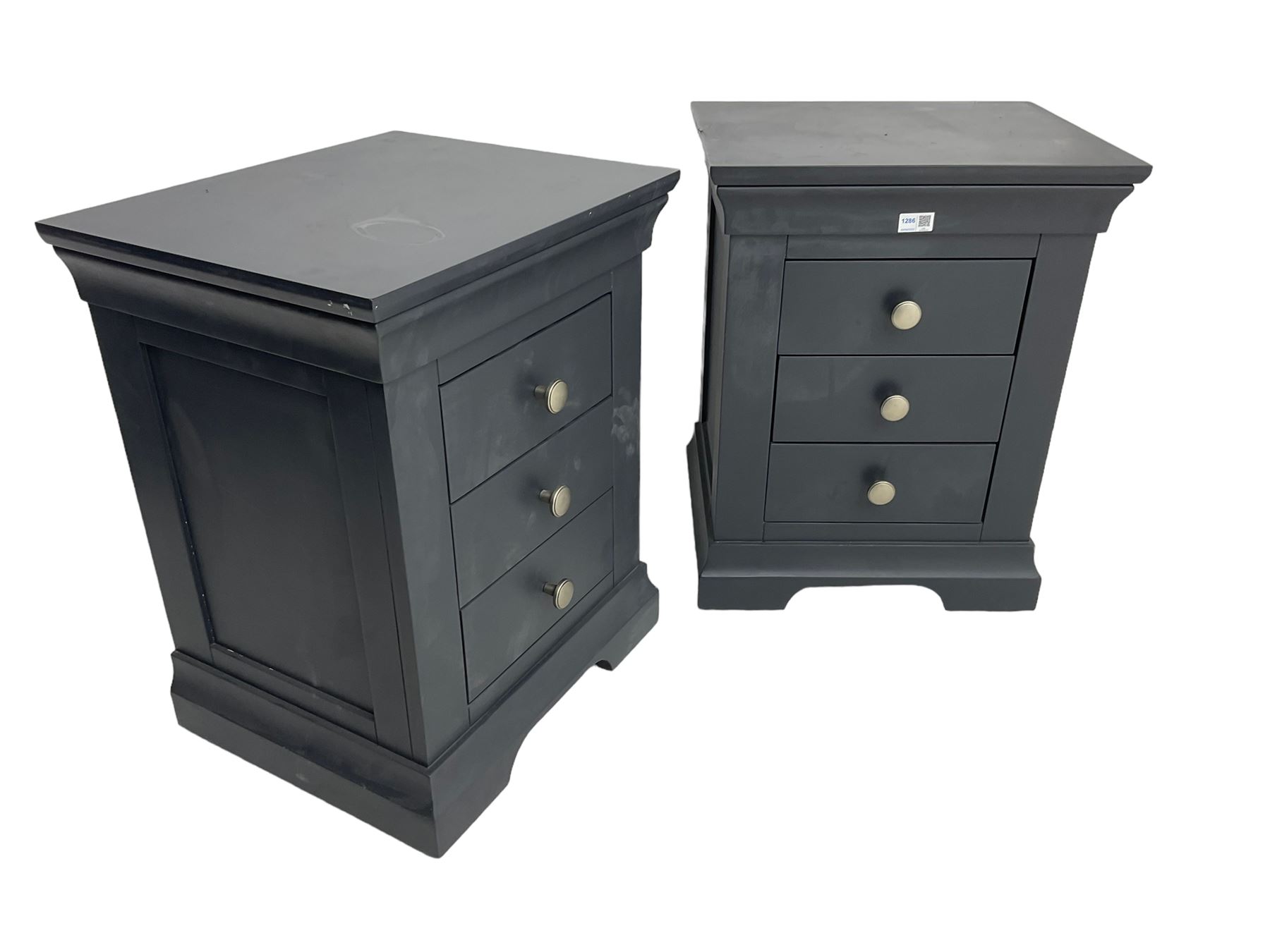 Cotswold - pair of anthracite grey painted three bedside chests, fitted with three drawers