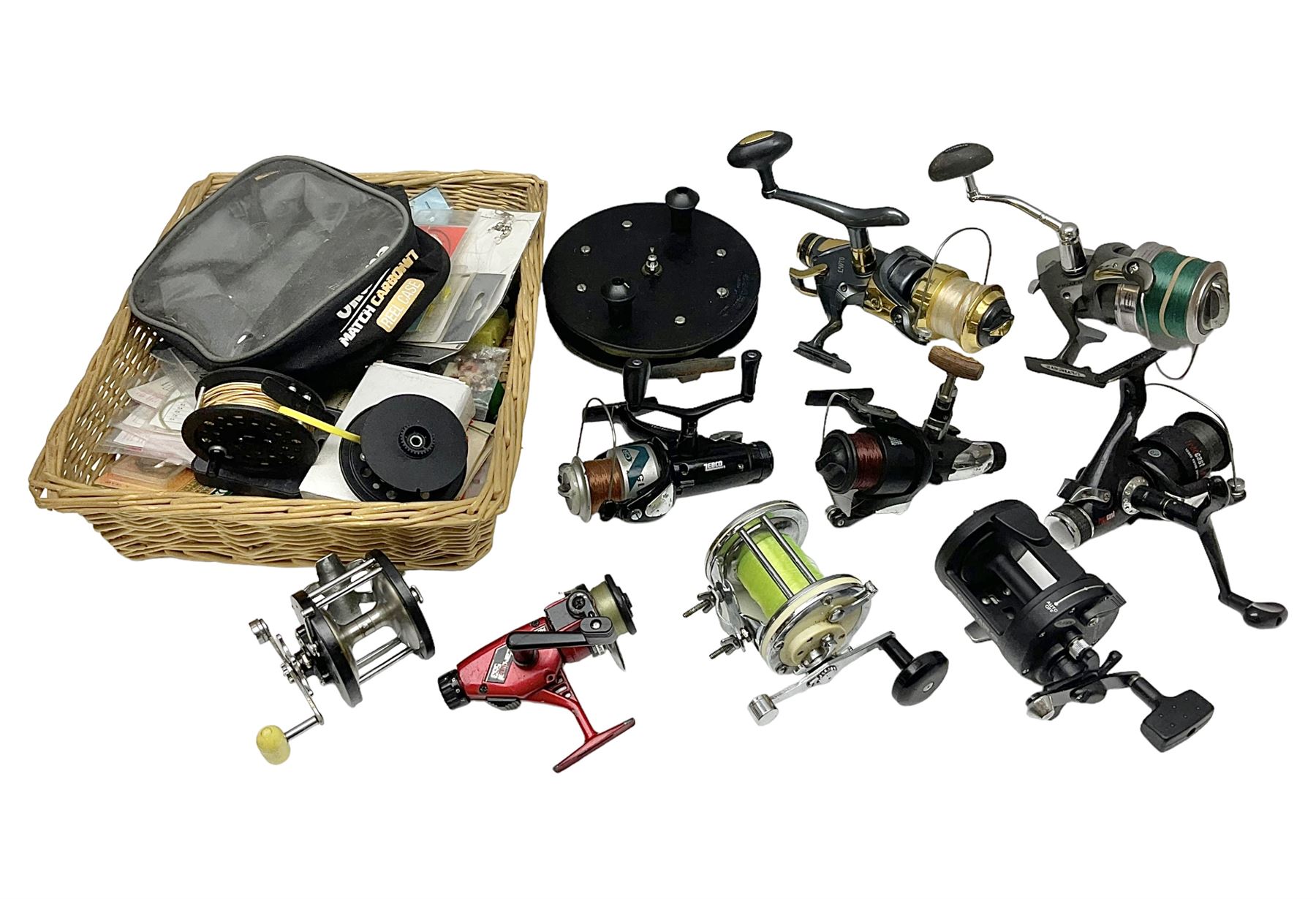 Sold at Auction: Pair of Vintage Baitcasting Reels Incl. Zebco