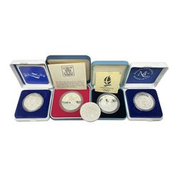 Five silver coins including Queen Elizabeth II 1977 proof crown, France 1992 One Hundred Francs, Alderney 1993 'Coronation Anniversary' two pounds, etc.