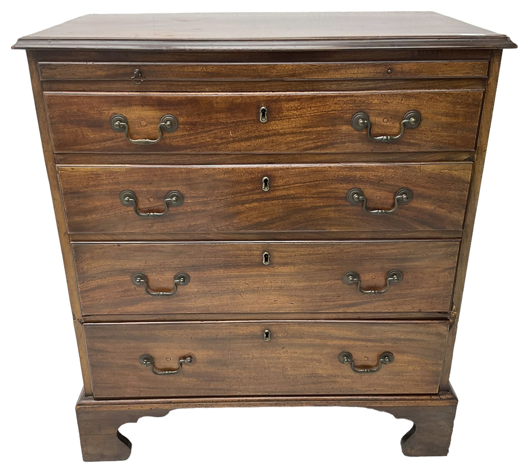 George III mahogany bachelor's chest, moulded rectangular top over slide and four graduating drawers, on bracket feet