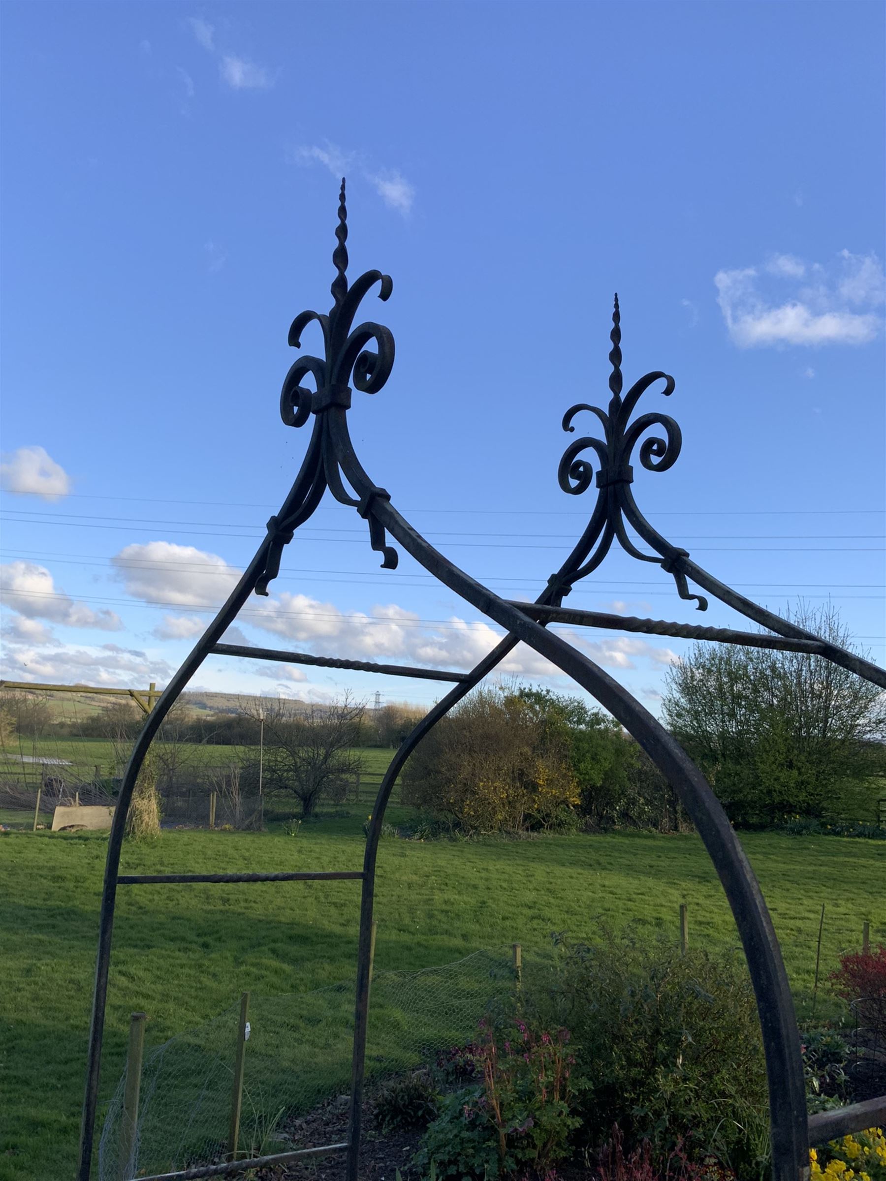 Bespoke wrought iron garden rose arbour - THIS LOT IS TO BE COLLECTED BY APPOINTMENT FROM DUGGLEBY STORAGE, GREAT HILL, EASTFIELD, SCARBOROUGH, YO11 3TX