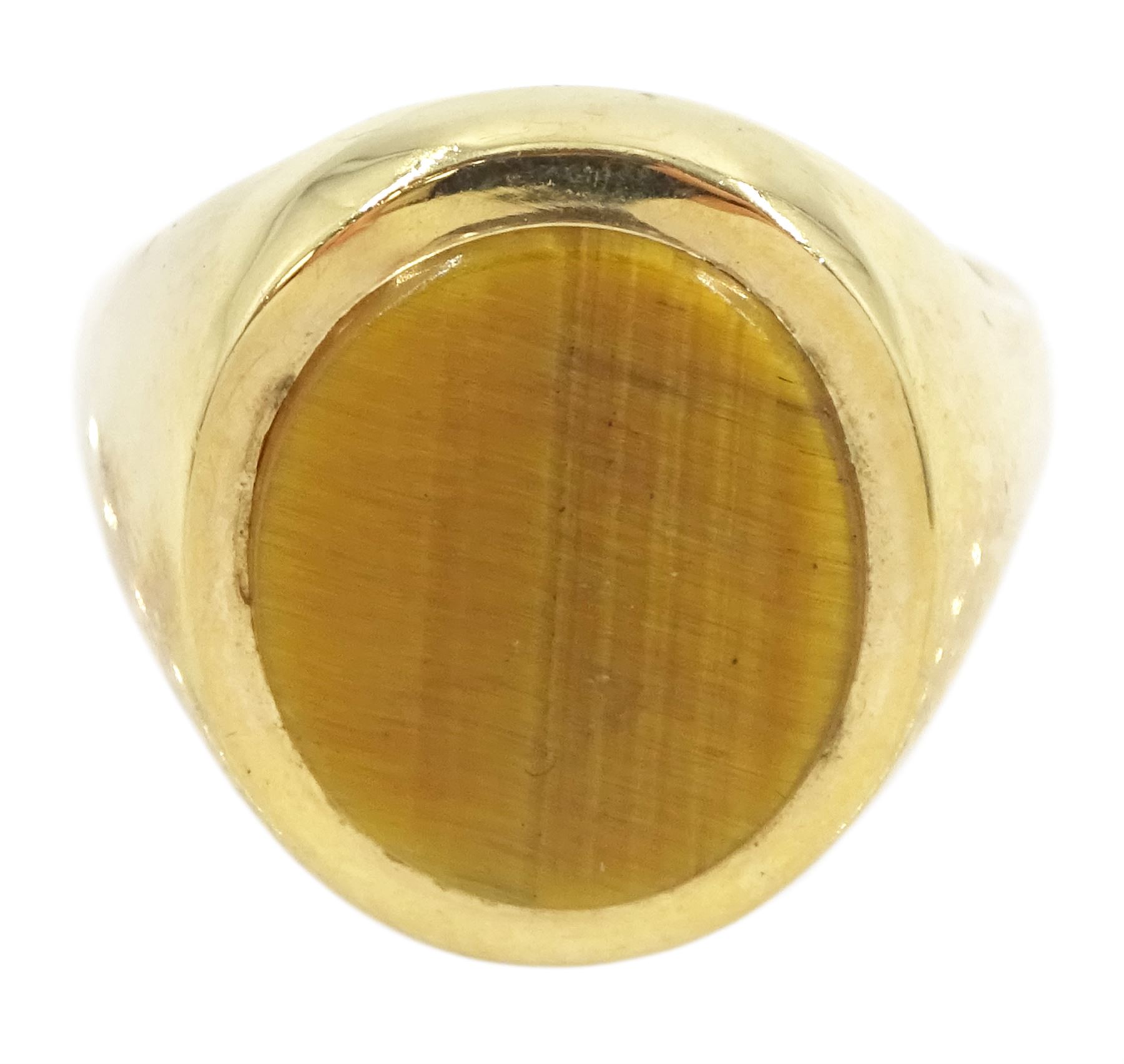 9ct gold tiger's eye signet ring, London 1973