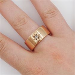 Early 20th century 9ct rose gold gypsy set single stone old cut diamond ring, London 1919, diamond approx 0.10 carat