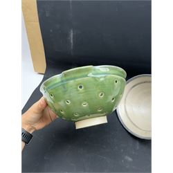 Studio pottery bowl of conical form, with blue band to the rim, together with Arwyn Jones dish, D20cm