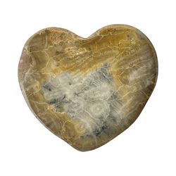 Fossilised coral dish in the form of a heart, D13cm