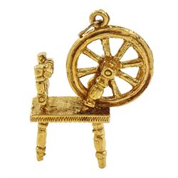 9ct gold spinning wheel pendant / charm, hallmarked