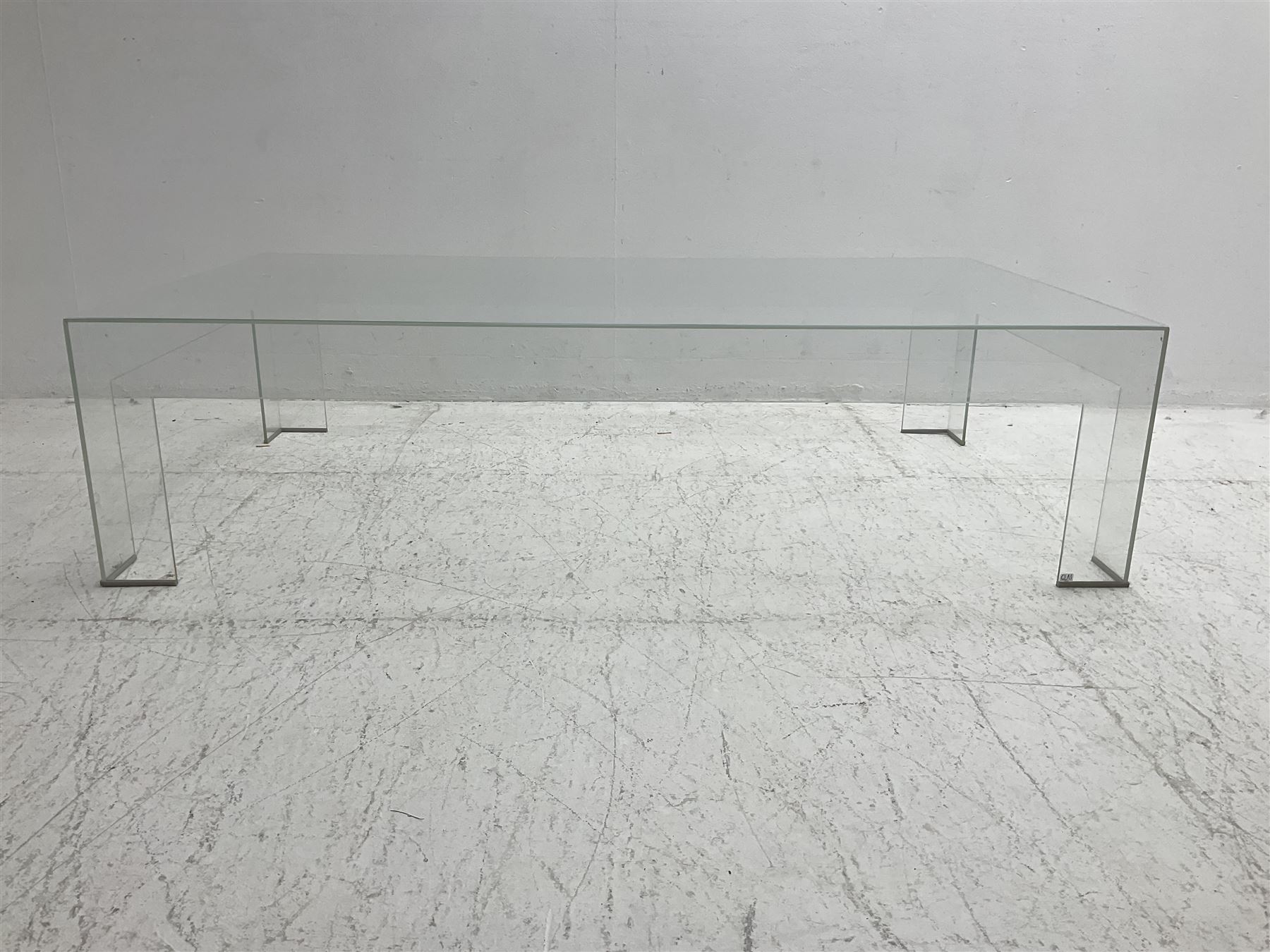 GLAS Italia - 'TAT05' contemporary glass coffee table, rectangular form on block supports 