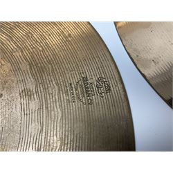 Five Zildjian cymbals - ZBT Ride D51cm (20